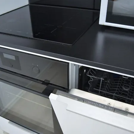 Ullis With Location *